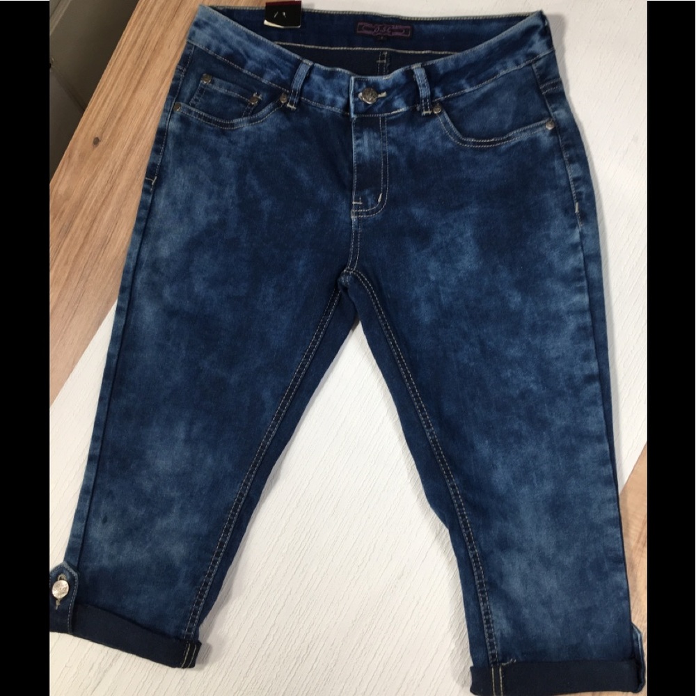 NWT OSC long denim stretchy shorts, sz 9